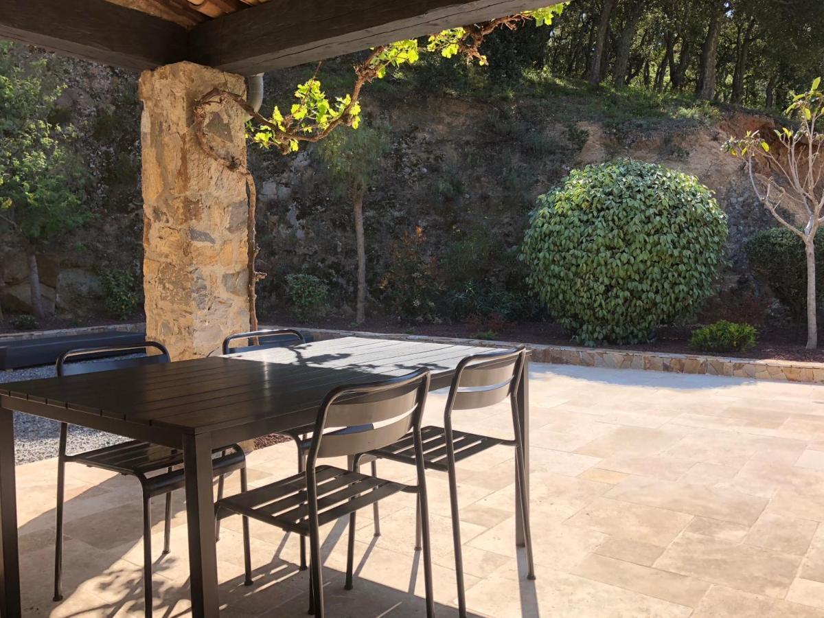 Les Aurochs Bed & Breakfast Grimaud